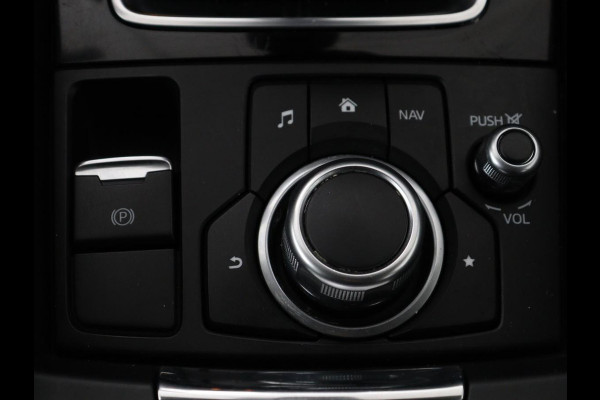 Mazda 3 2.0 SkyActiv-G 120 GT-M | Head-Up | Leder | Stoelverwarming | Adaptive cruise | Camera | Stuurverwarming | Bose Sound | Navigatie | Full LED | Keyless | Parkeerhulp | Climate control