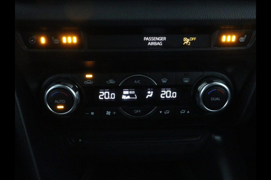 Mazda 3 2.0 SkyActiv-G 120 GT-M | Head-Up | Leder | Stoelverwarming | Adaptive cruise | Camera | Stuurverwarming | Bose Sound | Navigatie | Full LED | Keyless | Parkeerhulp | Climate control