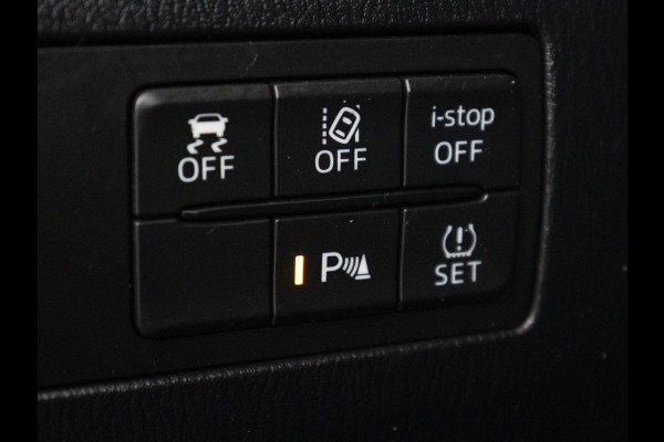 Mazda 3 2.0 SkyActiv-G 120 GT-M | Head-Up | Leder | Stoelverwarming | Adaptive cruise | Camera | Stuurverwarming | Bose Sound | Navigatie | Full LED | Keyless | Parkeerhulp | Climate control