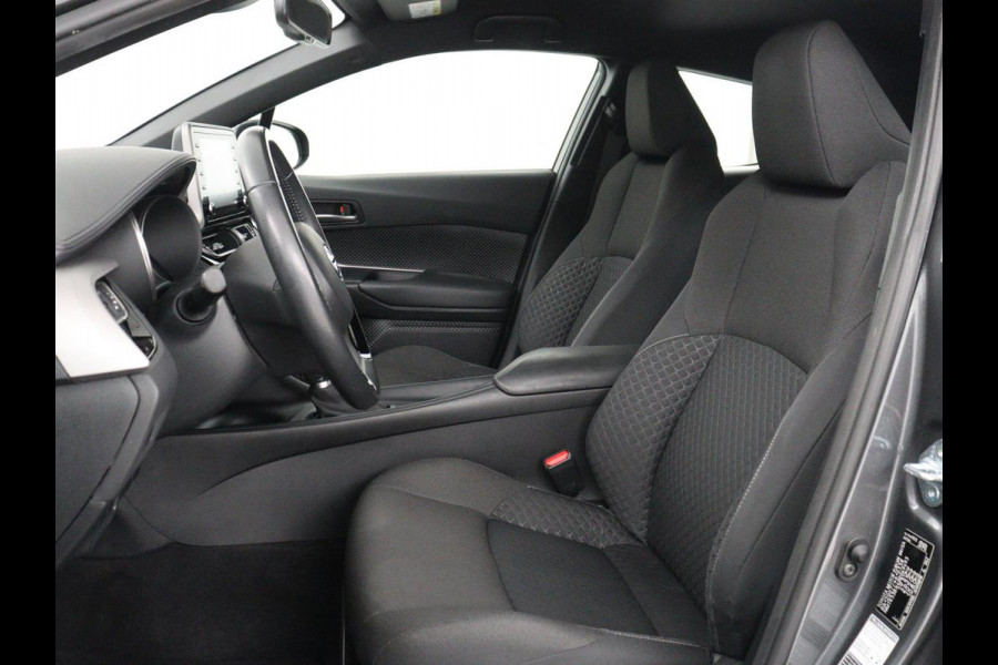 Toyota C-HR 2.0 Hybrid Dynamic | Stoelverwarming | Adaptive cruise | Camera | Carplay | Navigatie | Climate control | Bluetooth