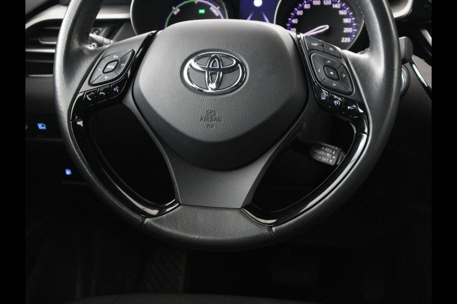 Toyota C-HR 2.0 Hybrid Dynamic | Stoelverwarming | Adaptive cruise | Camera | Carplay | Navigatie | Climate control | Bluetooth