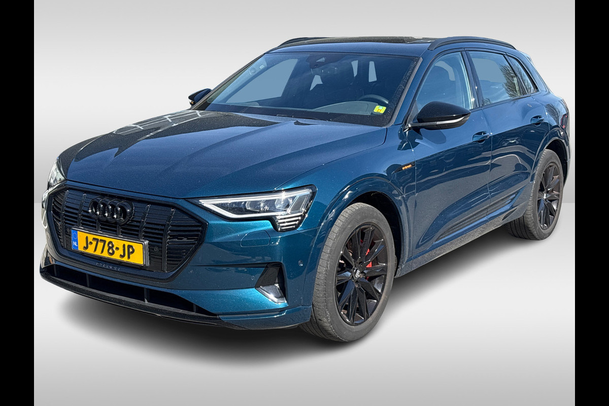 Audi e-tron e-tron 55 quattro advanced 95 kWh / SoH 91% / Trekhaak / Panoramadak / Camera / Matrix LED / Keyless / B&O / 20'' / Nachtzicht / Leder / CarPlay / Stoelverwarming / DAB / ACC