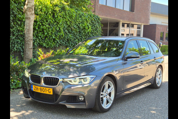 BMW 3 Serie Touring M Sport Edition Apple CarPlay Trekhaak 18inch breedset 6WB Virtual dash NAP RIJKLAAR