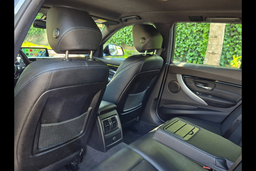 BMW 3 Serie Touring M Sport Edition Apple CarPlay Trekhaak 18inch breedset 6WB Virtual dash NAP RIJKLAAR