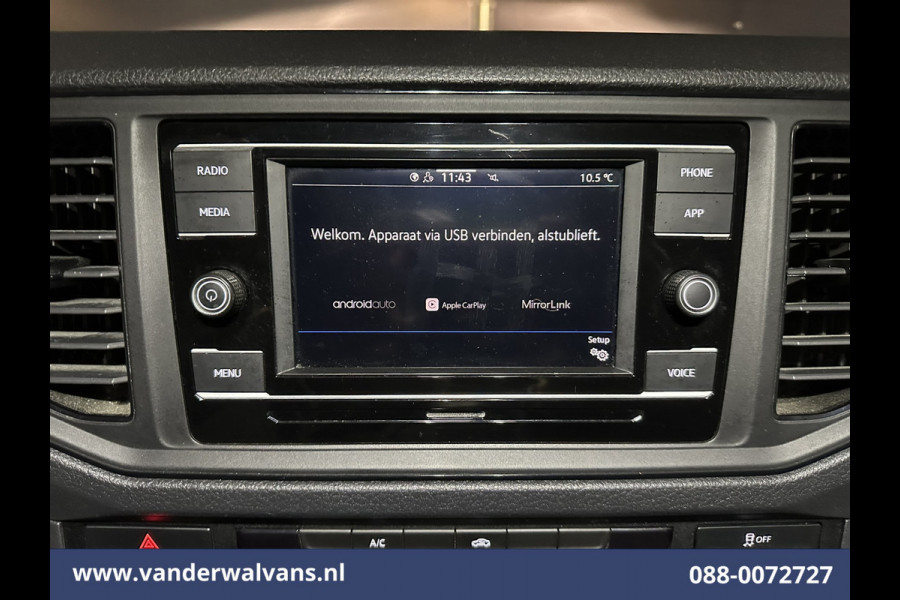 Volkswagen Crafter 2.0 TDI 141pk L3H3 L2H2 Euro6 Airco | Camera | Apple Carplay | Android Auto | Cruisecontrol | Massagestoel Chauffeursstoel, 2800kg trekvermogen