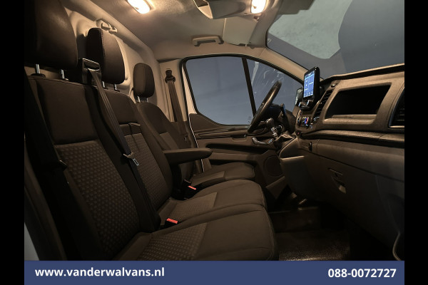 Ford Transit Custom 2.0 TDCI 131pk L2H1 Euro6 Airco | LED | Apple Carplay | Cruisecontrol | 2800kg Trekhaak Parkeersensoren, Stoelverwarming, Verwarmde voorruit, Bijrijdersbank