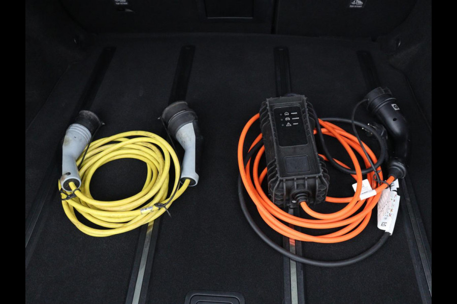 Citroën C5 X 1.6 Plug-in Hybrid 225 Business | SOH 96,6% | Stoelverwarming | Trekhaak | Adaptive cruise | Carplay | Navigatie | Full LED | Keyless | Climate control | PHEV
