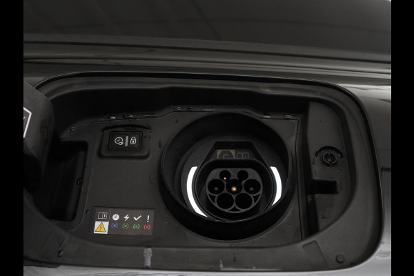 Citroën C5 X 1.6 Plug-in Hybrid 225 Business | SOH 96,6% | Stoelverwarming | Trekhaak | Adaptive cruise | Carplay | Navigatie | Full LED | Keyless | Climate control | PHEV