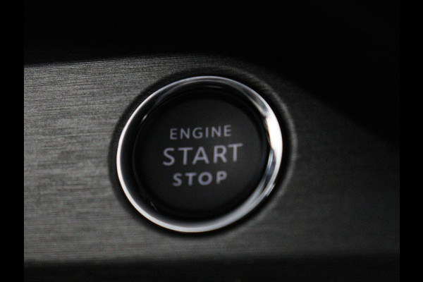 Citroën C5 X 1.6 Plug-in Hybrid 225 Business | SOH 96,6% | Stoelverwarming | Trekhaak | Adaptive cruise | Carplay | Navigatie | Full LED | Keyless | Climate control | PHEV