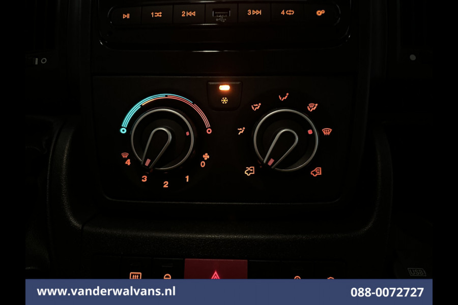 Peugeot Boxer 2.2 BlueHDi 165pk Bakwagen 434cm Lang Laadklep Euro6 Airco | Camera | Cruisecontrol Bijrijdersbank, 910kg laadvermogen