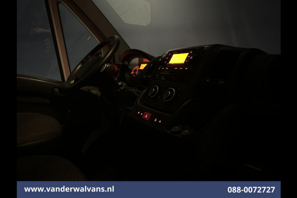 Peugeot Boxer 2.2 BlueHDi 165pk Bakwagen 434cm Lang Laadklep Euro6 Airco | Camera | Cruisecontrol Bijrijdersbank, 910kg laadvermogen