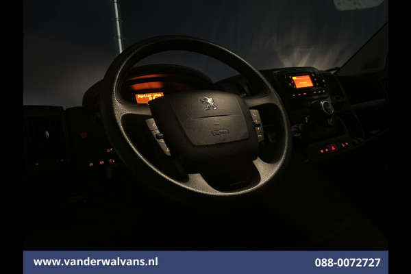 Peugeot Boxer 2.2 BlueHDi 165pk Bakwagen 434cm Lang Laadklep Euro6 Airco | Camera | Cruisecontrol Bijrijdersbank, 910kg laadvermogen