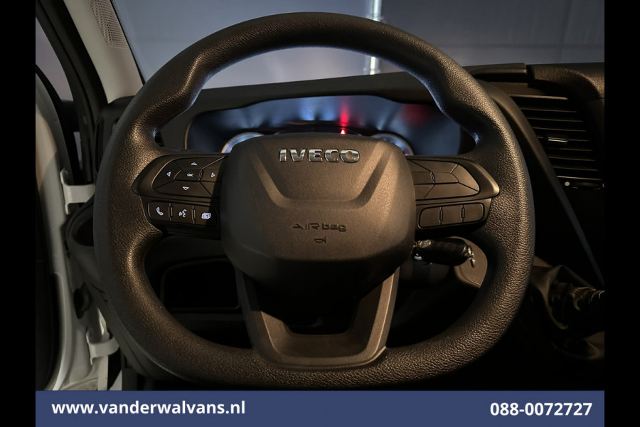 Iveco Daily 35C16H 157pk Dubbel Lucht Bakwagen 4.35m lang Laadklep Euro6 Airco | 980kg laadvermogen Bijrijdersbank