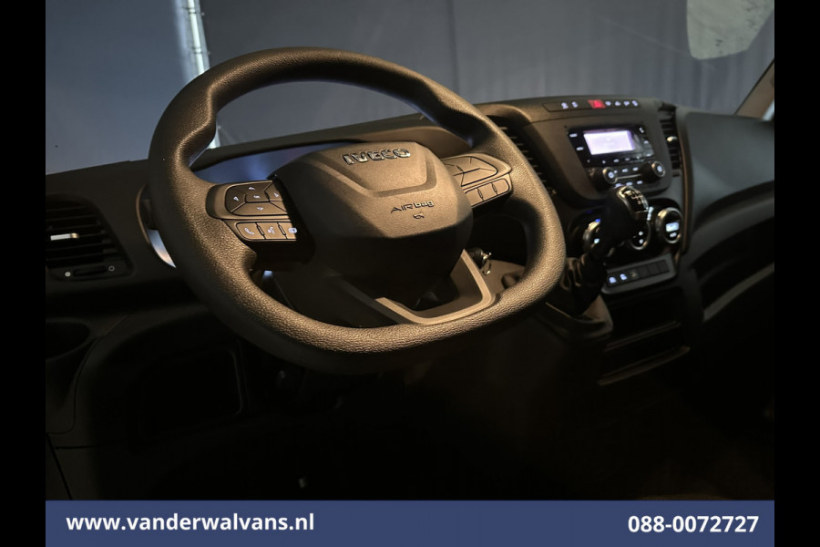 Iveco Daily 35C16H 157pk Bakwagen Laadklep Dubbel Lucht Euro6 Airco | 1010kg laadvermogen Bijrijdersbank