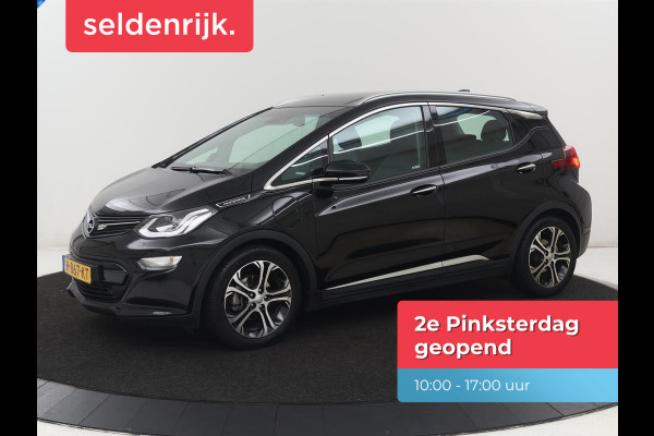 Opel Ampera-E Executive 60 kWh | 71.200km NAP | Leder | Stoelverwarming | Carplay | Camera | Xenon | Achterbankverwarming | Keyless | Park Assist | Climate control | Side Assist