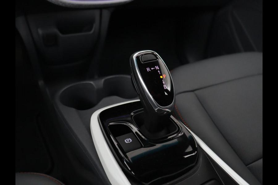 Opel Ampera-E Executive 60 kWh | 71.200km NAP | Leder | Stoelverwarming | Carplay | Camera | Xenon | Achterbankverwarming | Keyless | Park Assist | Climate control | Side Assist