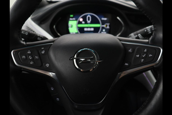 Opel Ampera-E Executive 60 kWh | 71.200km NAP | Leder | Stoelverwarming | Carplay | Camera | Xenon | Achterbankverwarming | Keyless | Park Assist | Climate control | Side Assist