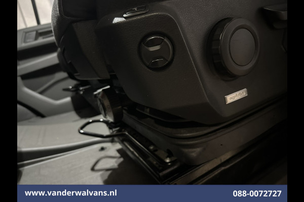 Volkswagen Crafter 2.0 TDI 141pk L3H3 L2H2 Euro6 Airco | Camera | Apple Carplay | Massagestoel | Cruisecontrol Android Auto, Chauffeurstoel