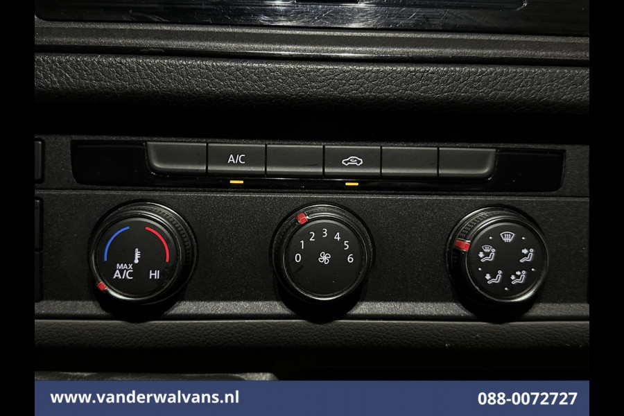 Volkswagen Crafter 2.0 TDI 141pk L3H3 L2H2 Euro6 Airco | Camera | Apple Carplay | Massagestoel | Cruisecontrol Android Auto, Chauffeurstoel
