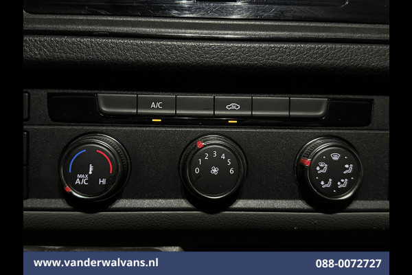 Volkswagen Crafter 2.0 TDI 141pk L3H3 L2H2 Euro6 Airco | Camera | Apple Carplay | Massagestoel | Cruisecontrol Android Auto, Chauffeurstoel