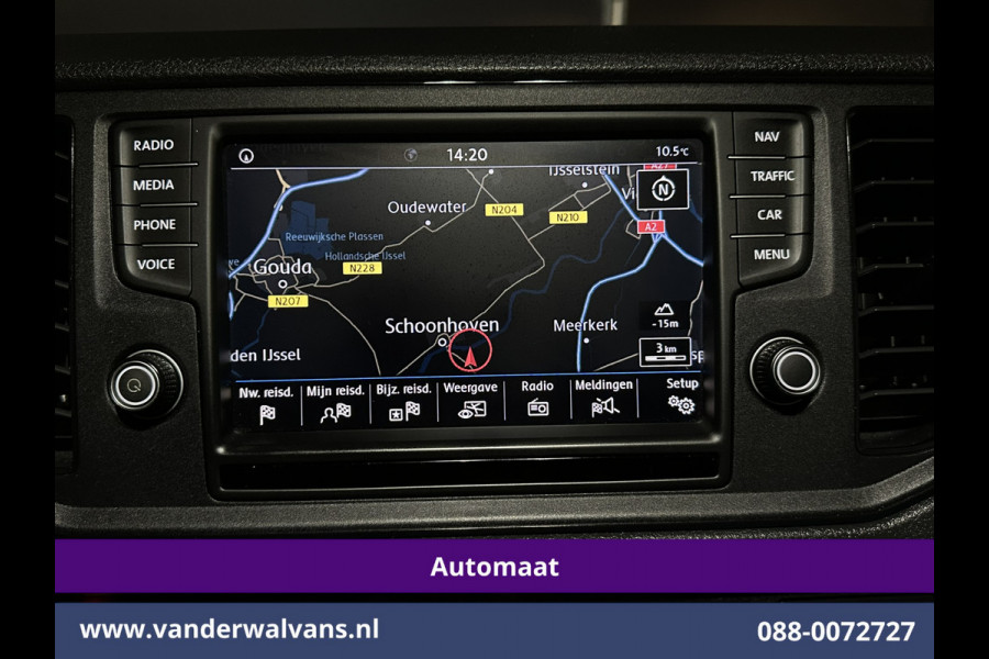 Volkswagen Crafter 2.0 TDI 141pk Automaat L3H3 L2H2 Euro6 Airco | Camera | Navigatie | 3000kg Trekhaak | Imperiaal | Apple Carplay Chauffeursstoel, Cruisecontrol, Android Auto, Parkeersensoren