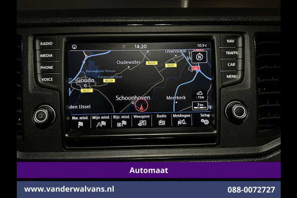 Volkswagen Crafter 2.0 TDI 141pk Automaat L3H3 L2H2 Euro6 Airco | Camera | Navigatie | 3000kg Trekhaak | Imperiaal | Apple Carplay Chauffeursstoel, Cruisecontrol, Android Auto, Parkeersensoren