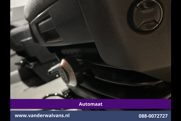 Volkswagen Crafter 2.0 TDI 141pk Automaat L3H3 L2H2 Euro6 Airco | Camera | Navigatie | 3000kg Trekhaak | Imperiaal | Apple Carplay Chauffeursstoel, Cruisecontrol, Android Auto, Parkeersensoren