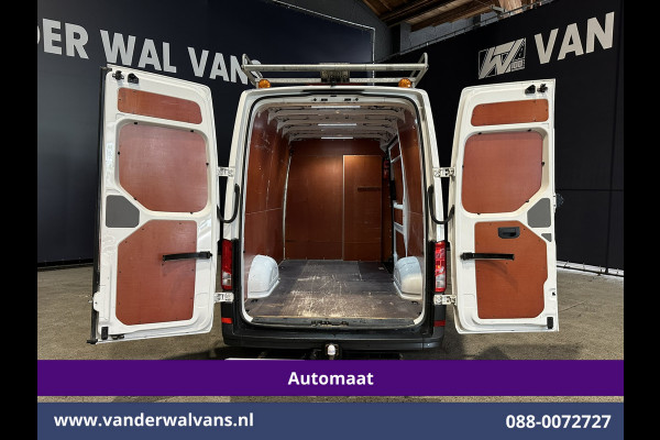Volkswagen Crafter 2.0 TDI 141pk Automaat L3H3 L2H2 Euro6 Airco | Camera | Navigatie | 3000kg Trekhaak | Imperiaal | Apple Carplay Chauffeursstoel, Cruisecontrol, Android Auto, Parkeersensoren