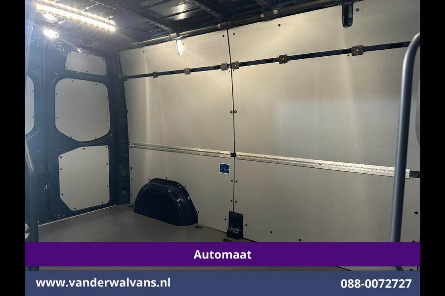 Mercedes-Benz Sprinter 214 CDI 143pk 9G-Tronic Automaat L2H2 Euro6 Airco | Camera | Navigatie | Apple Carplay | Chauffeursstoel Adaptieve Cruisecontrol, Android Auto, Stoelverwarming, Verwarmde Voorruit, 270 Graden Achterdeuren, Bijrijdersbank
