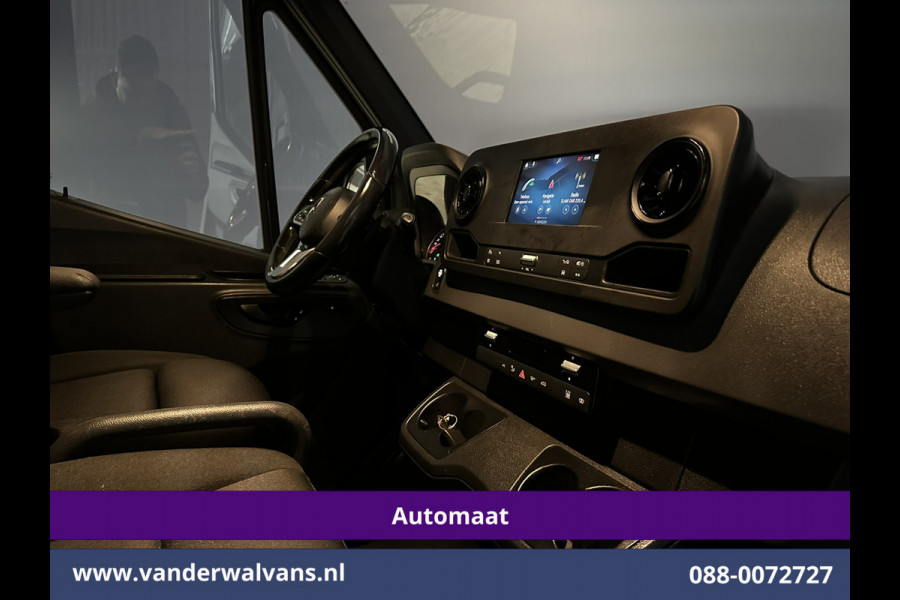 Mercedes-Benz Sprinter 214 CDI 143pk 9G-Tronic Automaat L2H2 Euro6 Airco | Camera | Navigatie | Apple Carplay | Chauffeursstoel Adaptieve Cruisecontrol, Android Auto, Stoelverwarming, Verwarmde Voorruit, 270 Graden Achterdeuren, Bijrijdersbank