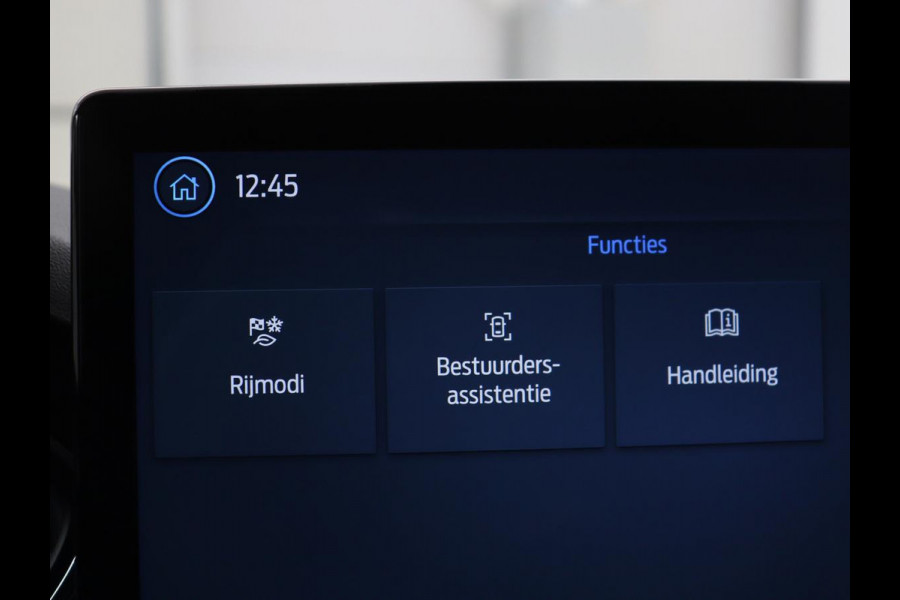 Ford Focus 1.0 EcoBoost Hybrid Active | Carplay | Keyless | Navigatie | Full LED | Parkeerhulp | Climate control | Getint glas | Cruise control | Bluetooth