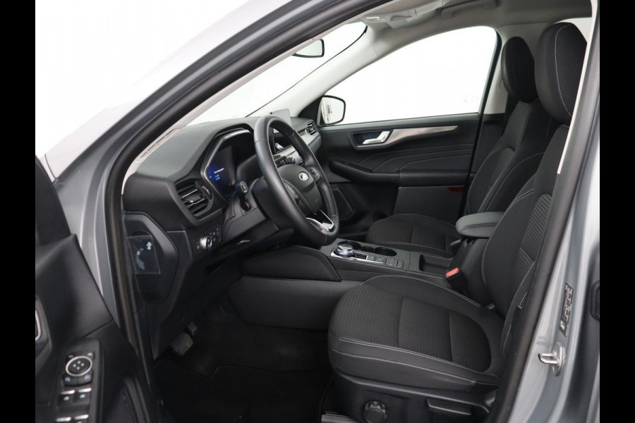 Ford Kuga 2.5 PHEV Titanium | SOH 87,5% | Trekhaak | Camera | Carplay | Navigatie | Climate control | Cruise control | Bluetooth | Keyless | Digital Cockpit | Plug in