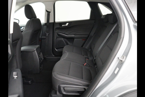 Ford Kuga 2.5 PHEV Titanium | SOH 87,5% | Trekhaak | Camera | Carplay | Navigatie | Climate control | Cruise control | Bluetooth | Keyless | Digital Cockpit | Plug in