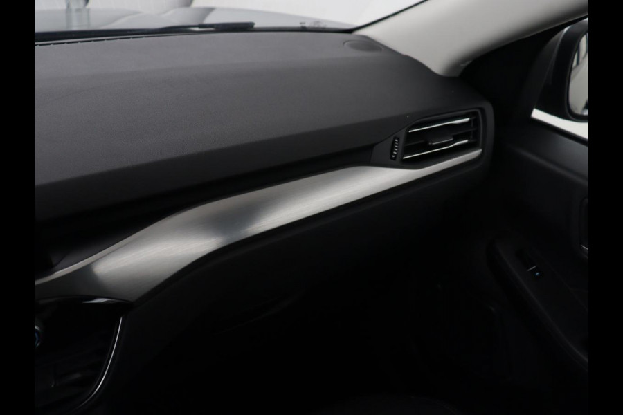 Ford Kuga 2.5 PHEV Titanium | SOH 87,5% | Trekhaak | Camera | Carplay | Navigatie | Climate control | Cruise control | Bluetooth | Keyless | Digital Cockpit | Plug in
