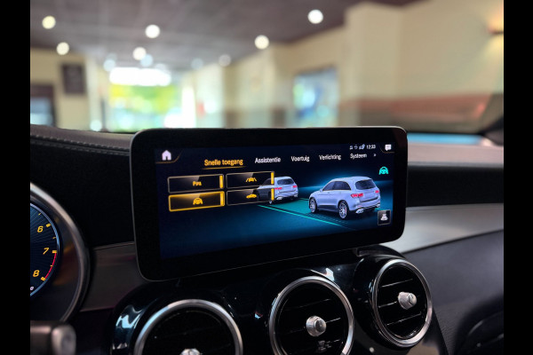 Mercedes-Benz GLC AMG 63 S 4MATIC+|Pano|Burmester|Keyless