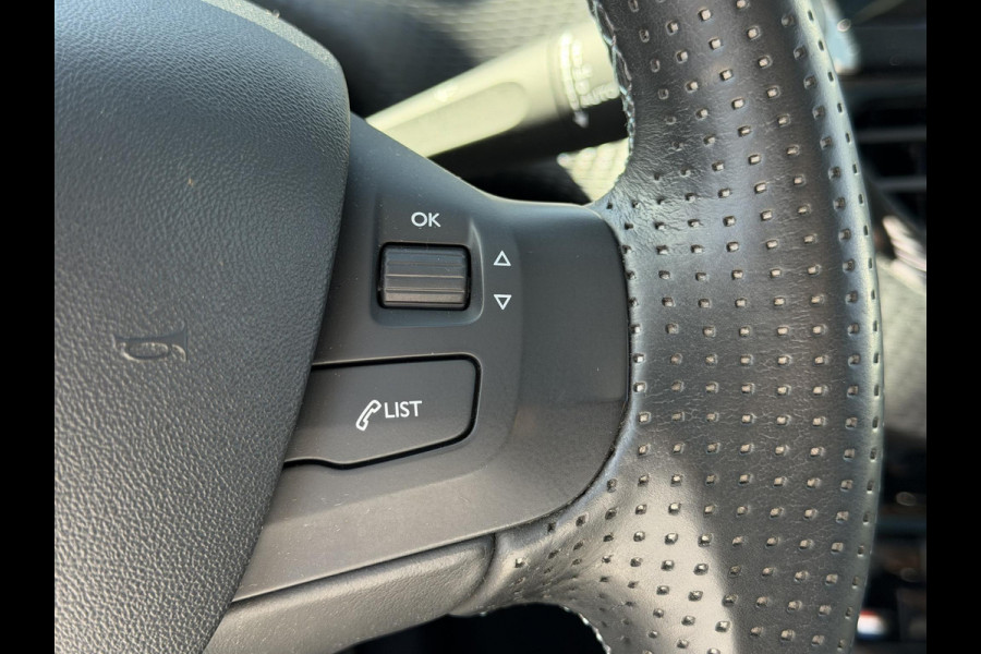 Peugeot 2008 1.2 PureTech Allure 2e Eigenaar|Navi|Pano|D-riem vv in 2024|Carplay|Clima|Cruise|APK tot 03-2027