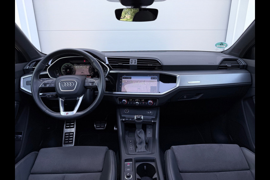 Audi Q3 Sportback 45 TFSI e S Edition Pano/Elektr.stoelen/Camera