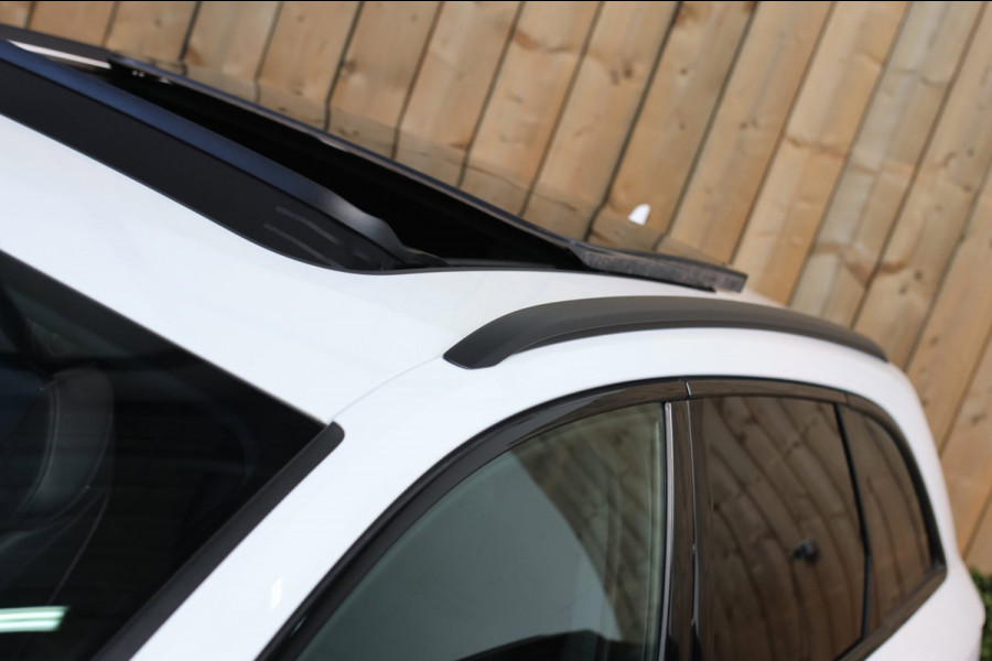 Audi A4 Avant 40 TFSI S-Line Black Edition *Pano*Camera*Keyless*Matrix Led*Elek. Stoelen*