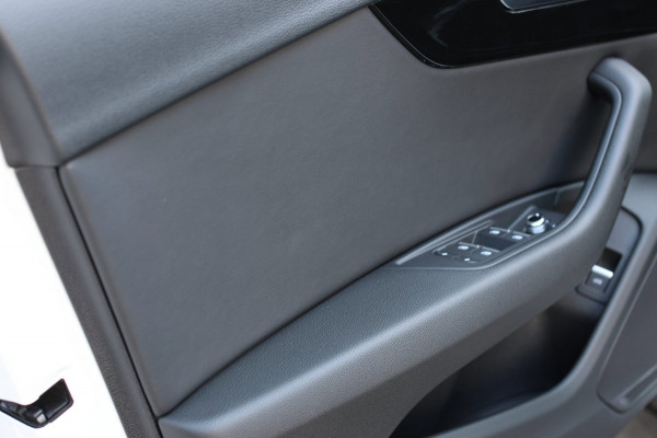Audi A4 Avant 40 TFSI S-Line Black Edition *Pano*Camera*Keyless*Matrix Led*Elek. Stoelen*