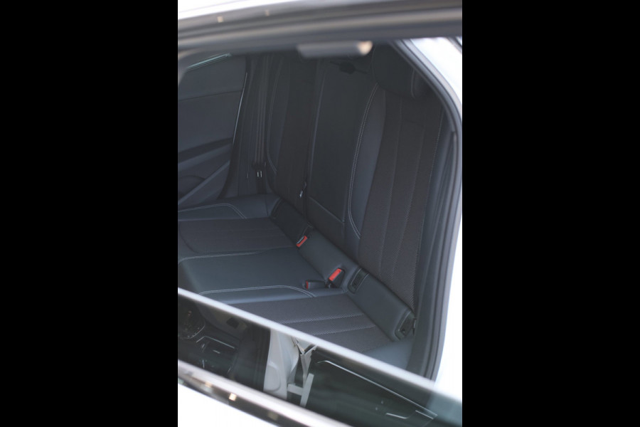 Audi A4 Avant 40 TFSI S-Line Black Edition *Pano*Camera*Keyless*Matrix Led*Elek. Stoelen*