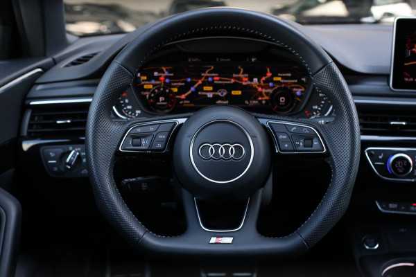 Audi A4 Avant 40 TFSI S-Line Black Edition *Pano*Camera*Keyless*Matrix Led*Elek. Stoelen*