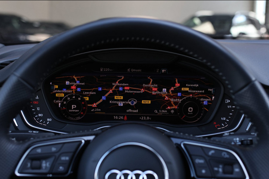 Audi A4 Avant 40 TFSI S-Line Black Edition *Pano*Camera*Keyless*Matrix Led*Elek. Stoelen*