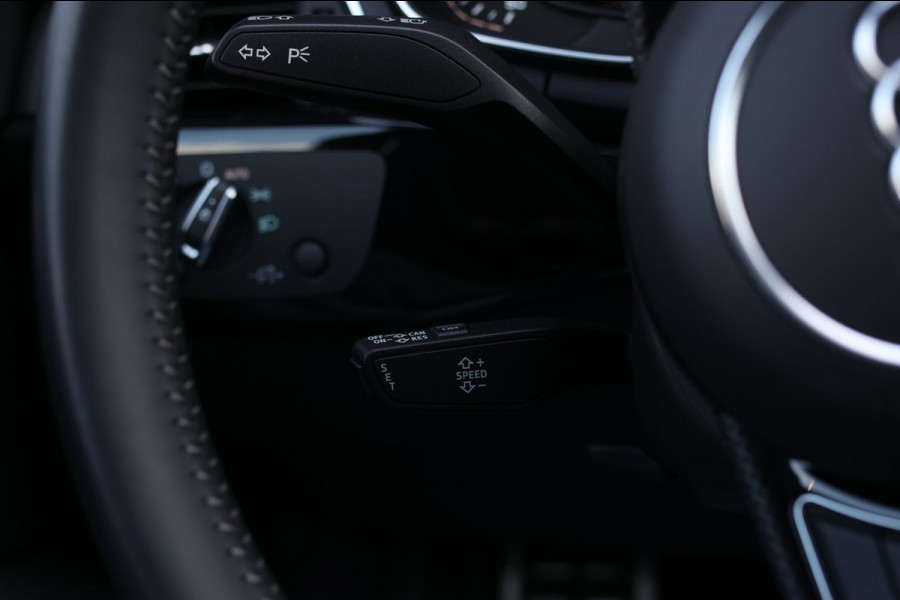 Audi A4 Avant 40 TFSI S-Line Black Edition *Pano*Camera*Keyless*Matrix Led*Elek. Stoelen*