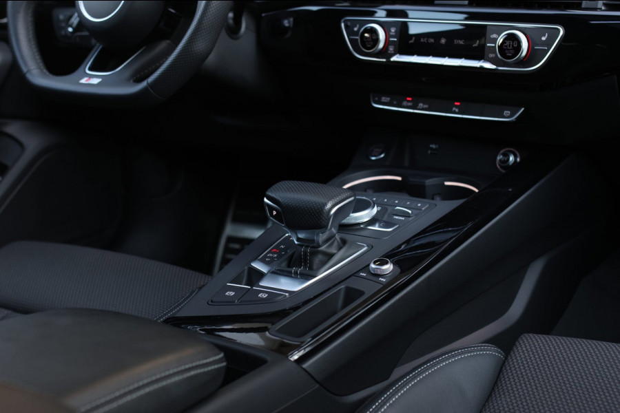 Audi A4 Avant 40 TFSI S-Line Black Edition *Pano*Camera*Keyless*Matrix Led*Elek. Stoelen*