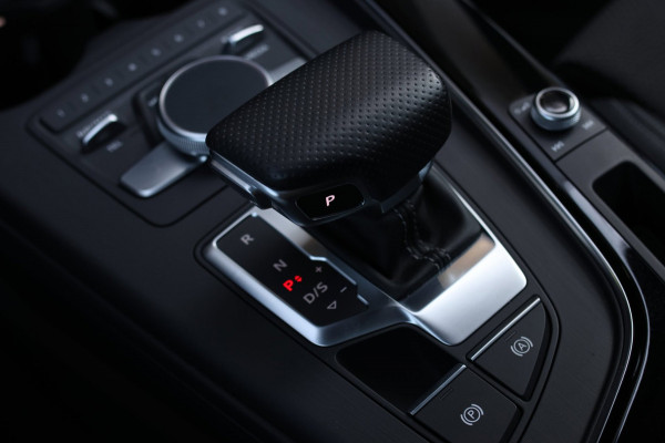 Audi A4 Avant 40 TFSI S-Line Black Edition *Pano*Camera*Keyless*Matrix Led*Elek. Stoelen*