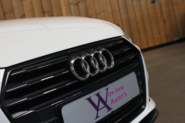 Audi A4 Avant 40 TFSI S-Line Black Edition *Pano*Camera*Keyless*Matrix Led*Elek. Stoelen*