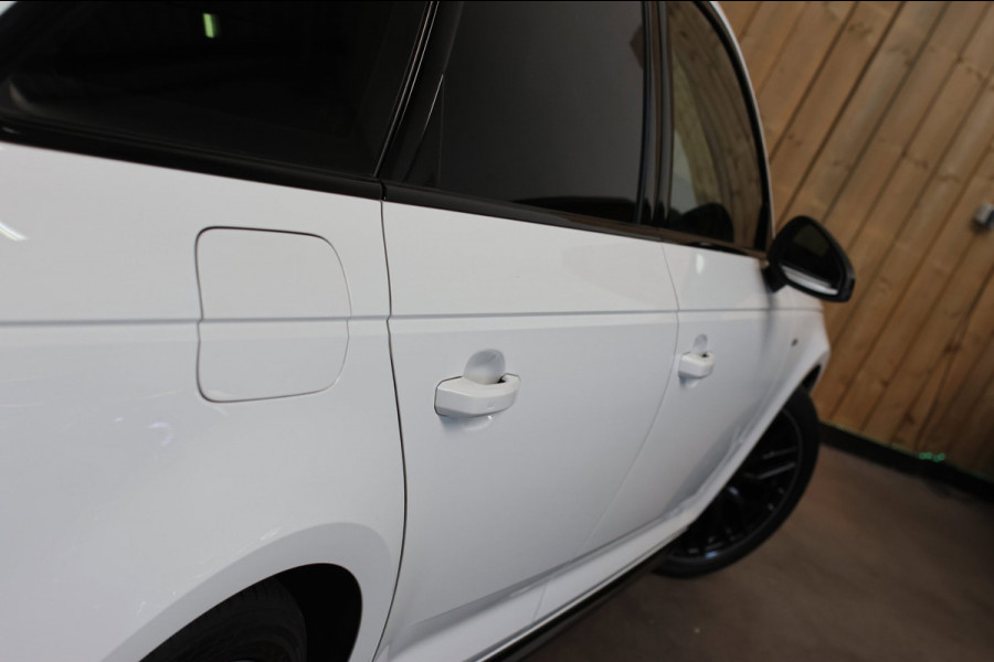 Audi A4 Avant 40 TFSI S-Line Black Edition *Pano*Camera*Keyless*Matrix Led*Elek. Stoelen*