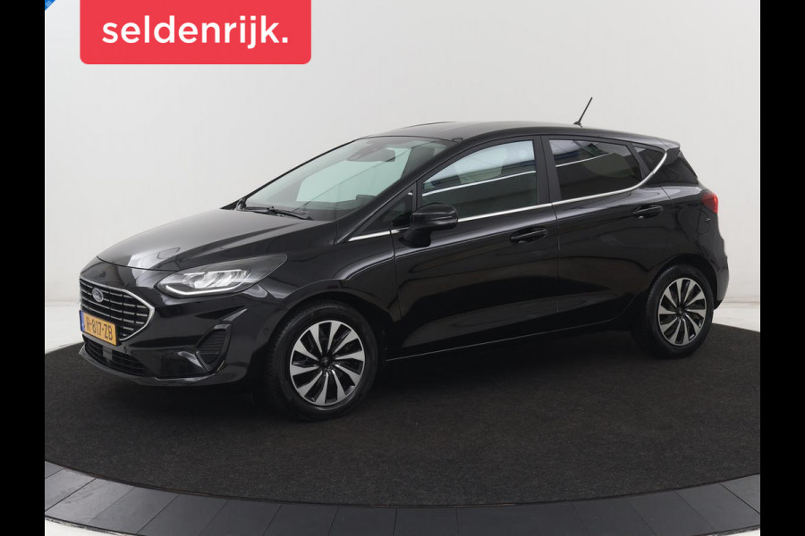 Ford Fiesta 1.0 EcoBoost Hybrid Titanium X | Carplay | Camera | Climate control | Keyless | Full LED | Cruise control | Bluetooth | Park Assist | Getint glas | Origineel NL