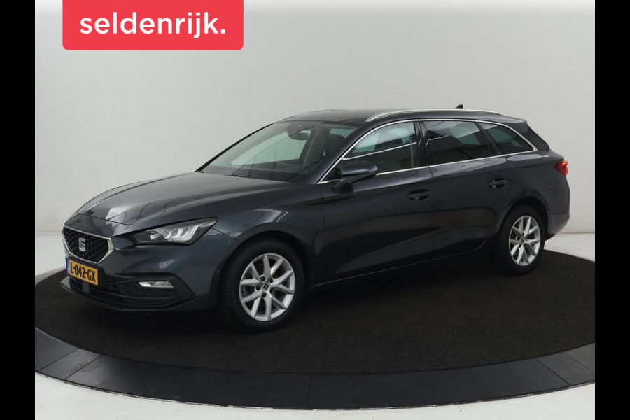 Seat Leon 1.5 eTSI Style Launch Edition | Trekhaak | Adaptive cruise | Camera | Carplay | Navigatie | DAB | Parkeerhulp | Digital Cockpit | Climate control | Bluetooth