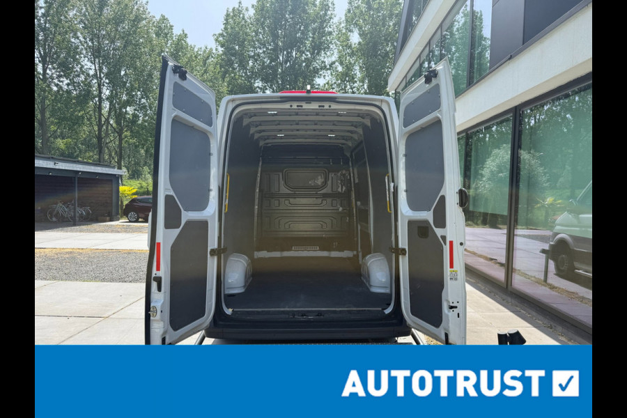Volkswagen Crafter 30 2.0 TDI L3H3 Highline